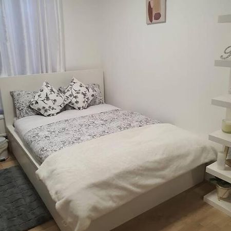 2 Bedroom Flat In Vauxhall, 伦敦 外观 照片