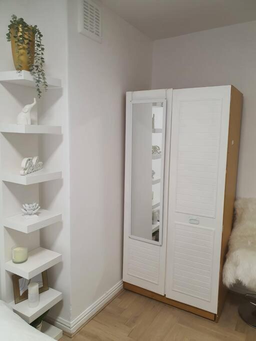 2 Bedroom Flat In Vauxhall, 伦敦 外观 照片