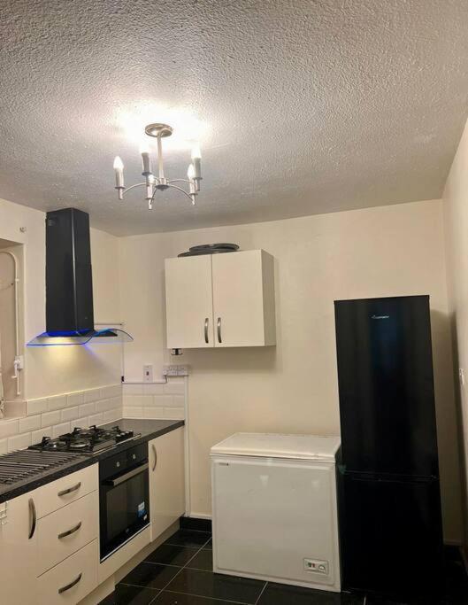 2 Bedroom Flat In Vauxhall, 伦敦 外观 照片