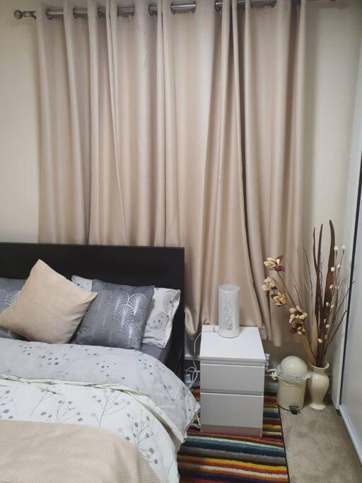 2 Bedroom Flat In Vauxhall, 伦敦 外观 照片