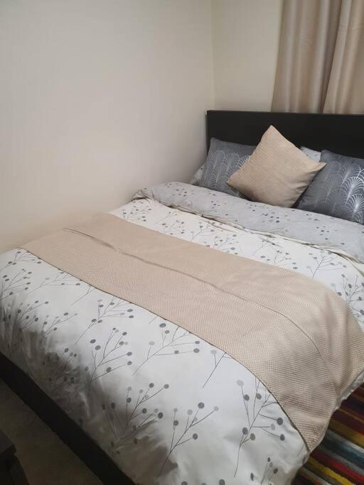 2 Bedroom Flat In Vauxhall, 伦敦 外观 照片